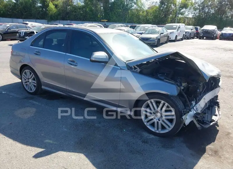 2009 Mercedes Benz C 300 фото