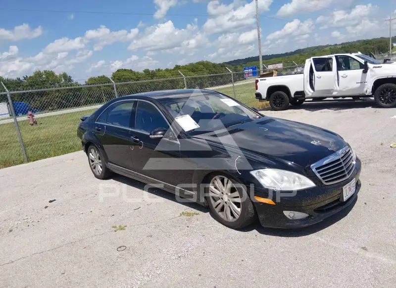 2009 Mercedes Benz S 550 фото