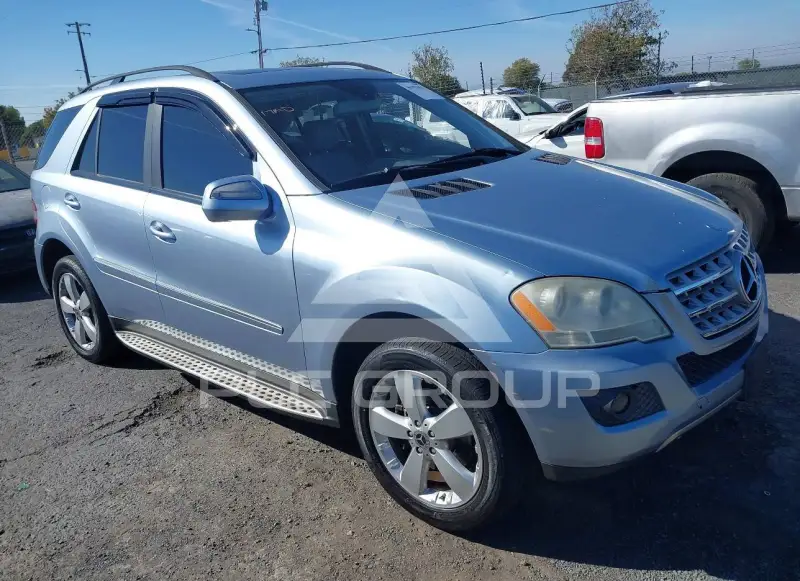 2009 Mercedes Benz ML 350 фото