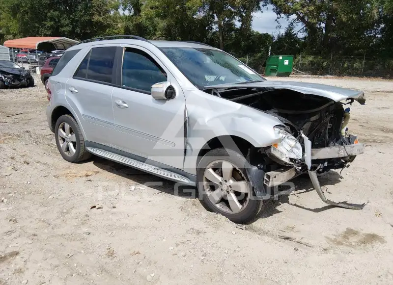 2009 Mercedes Benz ML 350 фото