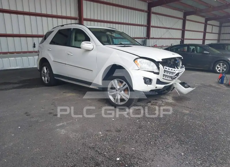 2009 Mercedes Benz ML 350 фото