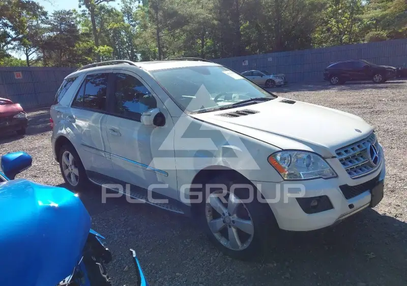 2009 Mercedes Benz ML 350 фото