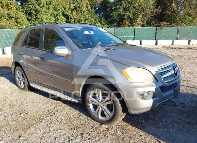 2009 Mercedes Benz ML 350 фото