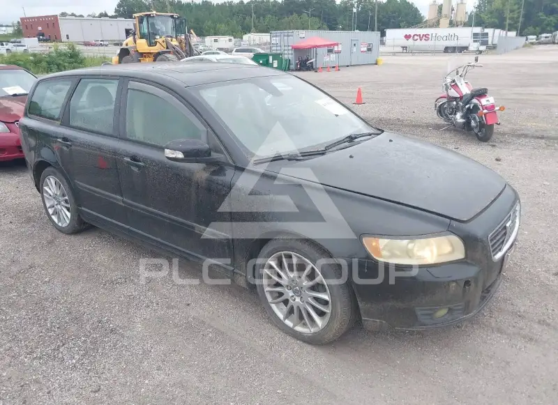 2009 Volvo V50 фото