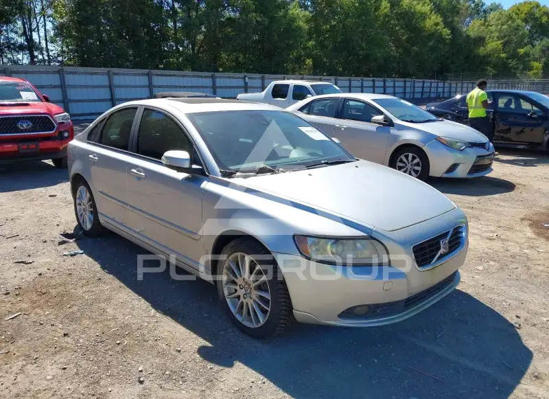 2009 Volvo S40 фото