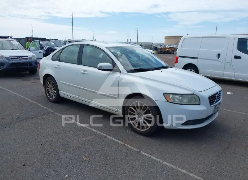 2009 Volvo S40 фото