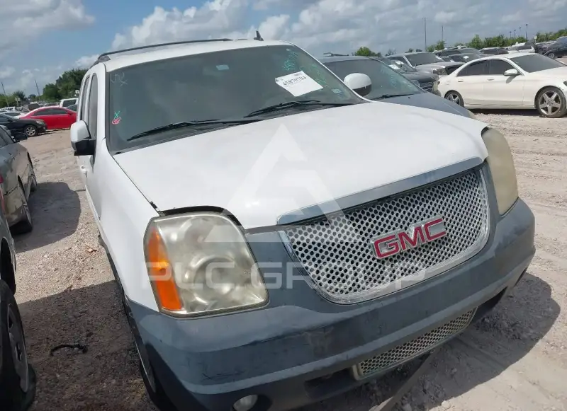 2009 GMC YUKON фото