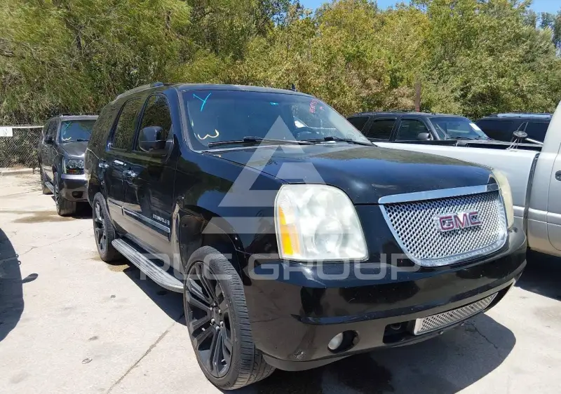 2009 GMC YUKON фото