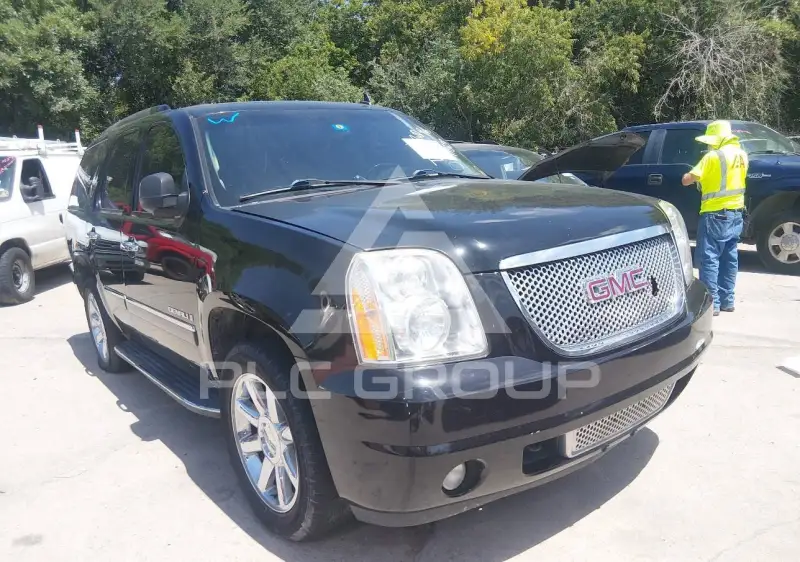 2009 GMC YUKON photo