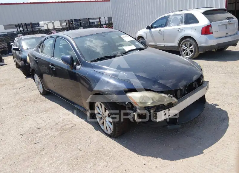 2009 Lexus IS250 photo