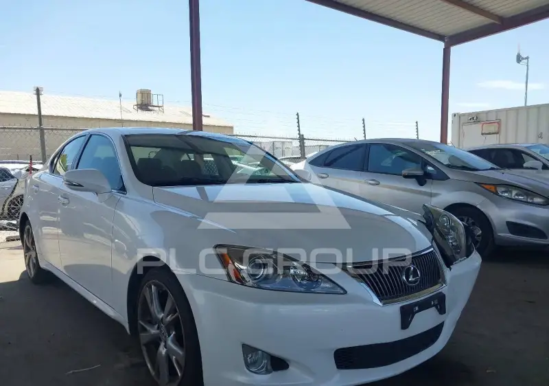 2009 Lexus IS350 photo