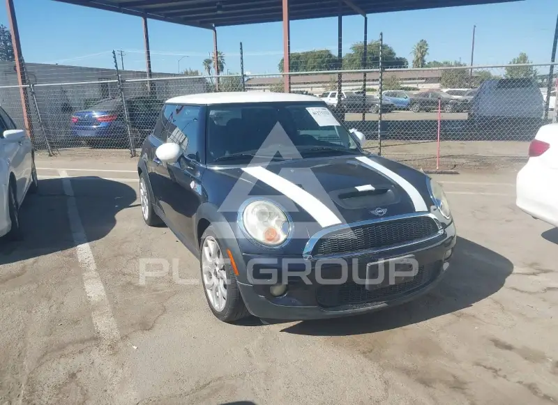 2009 Mini COOPER photo