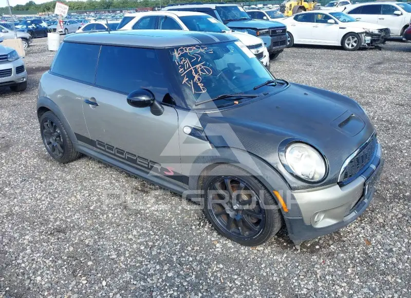 2009 Mini COOPER photo
