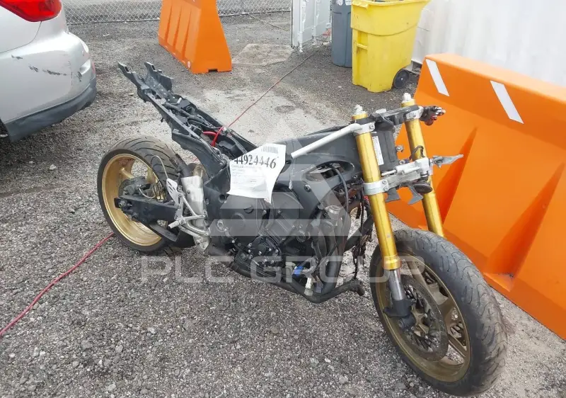 2009 Yamaha YZFR1 фото