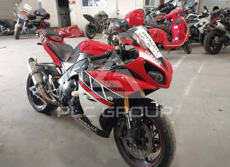2009 Yamaha YZFR1 фото