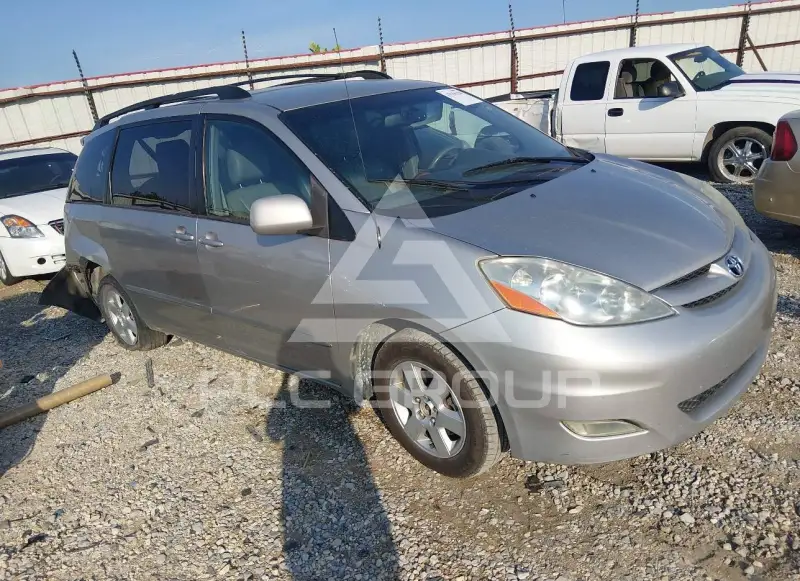 2009 Toyota SIENNA фото