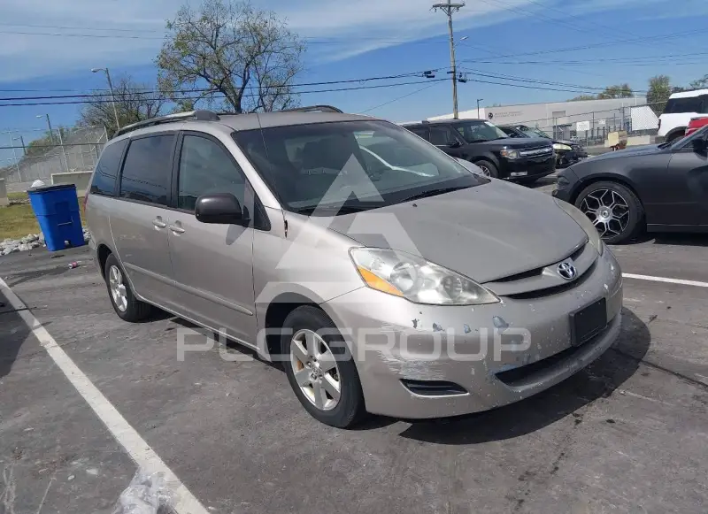 2009 Toyota SIENNA фото