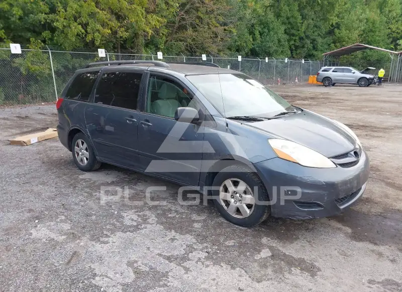2009 Toyota SIENNA фото