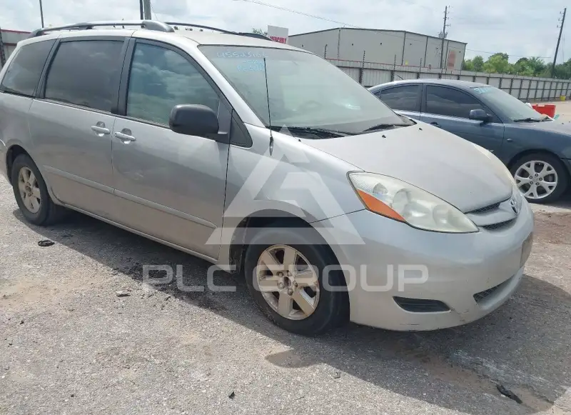 2009 Toyota SIENNA фото