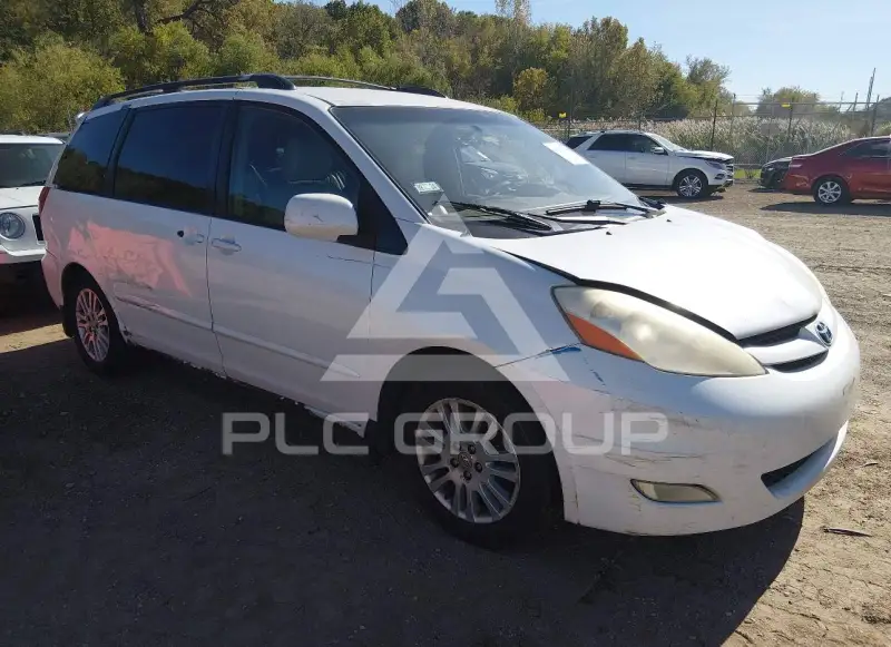 2009 Toyota SIENNA photo