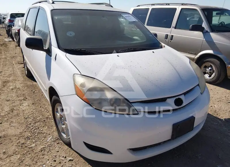 2009 Toyota SIENNA photo