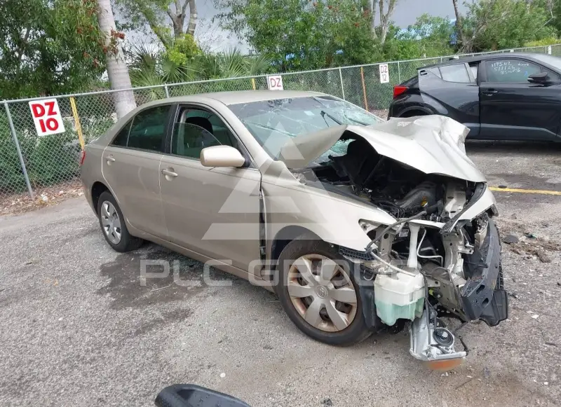 2009 Toyota CAMRY фото