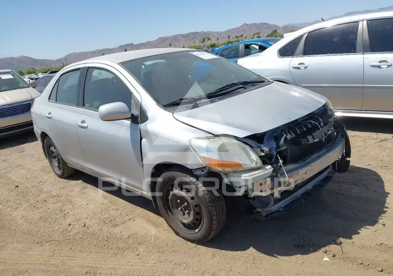 2009 Toyota YARIS фото