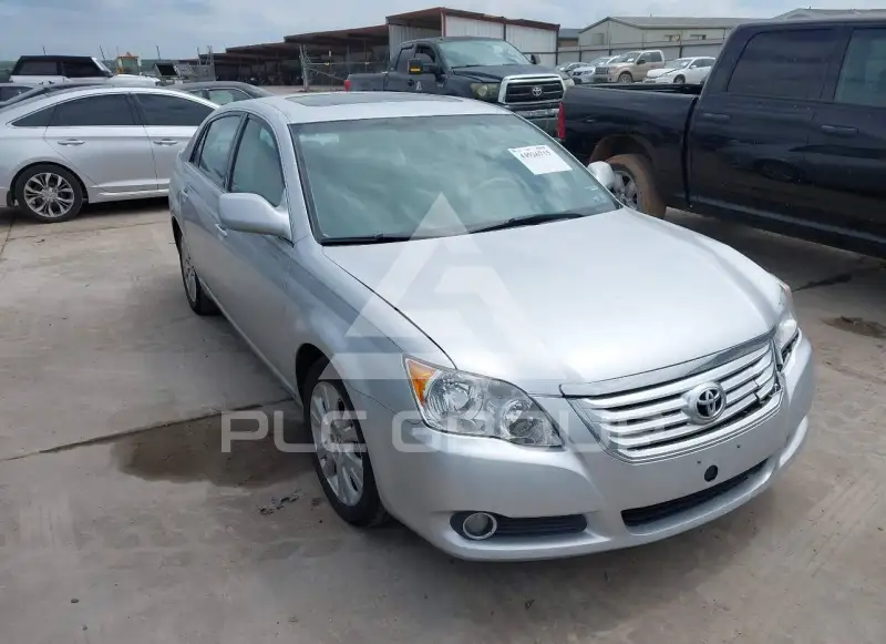 2009 Toyota AVALON photo