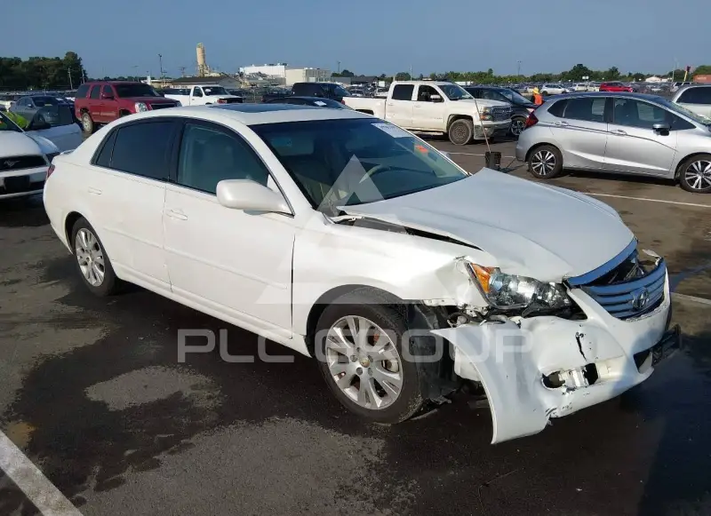 2009 Toyota AVALON photo