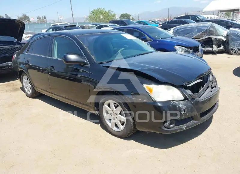 2009 Toyota AVALON photo