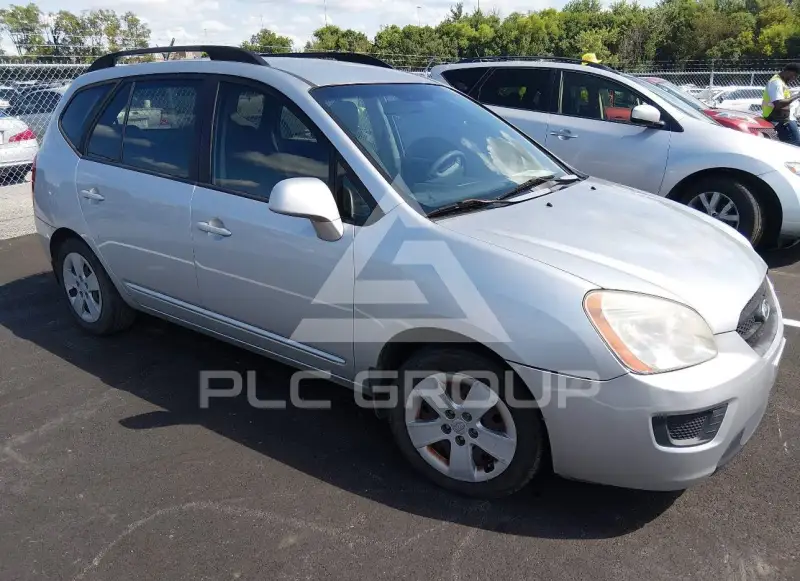 2009 KIA Rondo фото