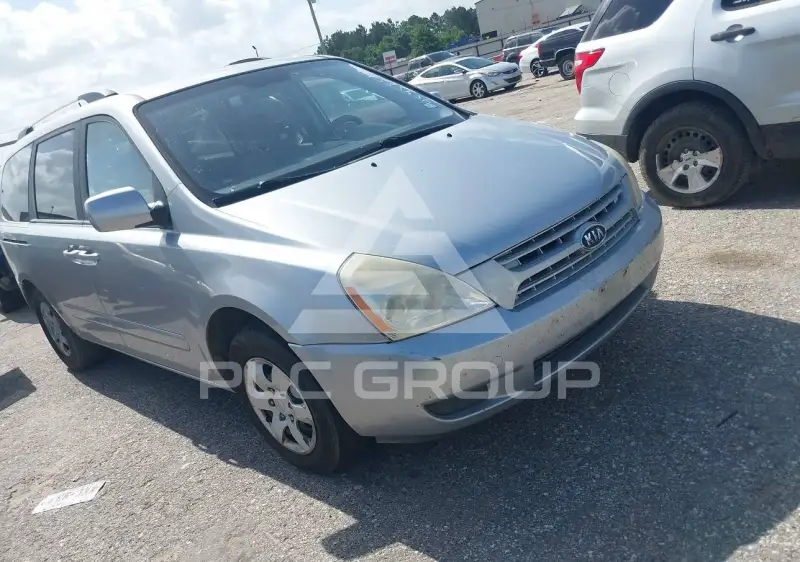 2009 KIA Sedona фото