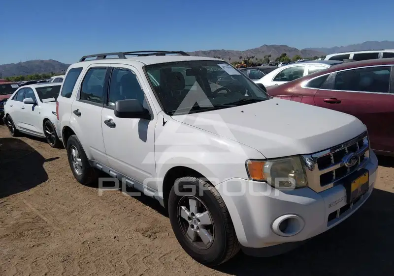 2009 Ford ESCAPE photo