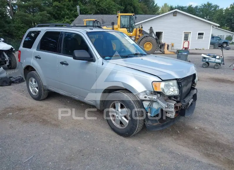 2009 Ford ESCAPE photo
