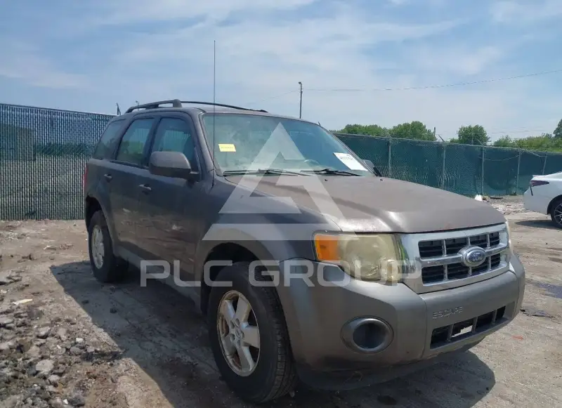 2009 Ford ESCAPE photo