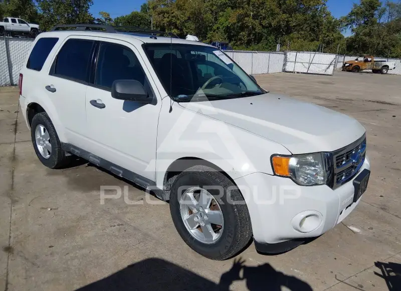 2009 Ford ESCAPE photo