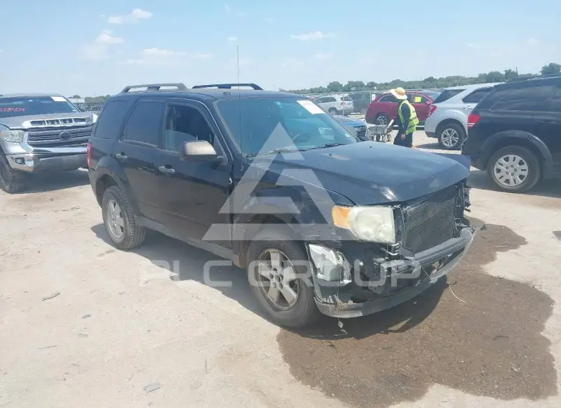 2009 Ford ESCAPE photo
