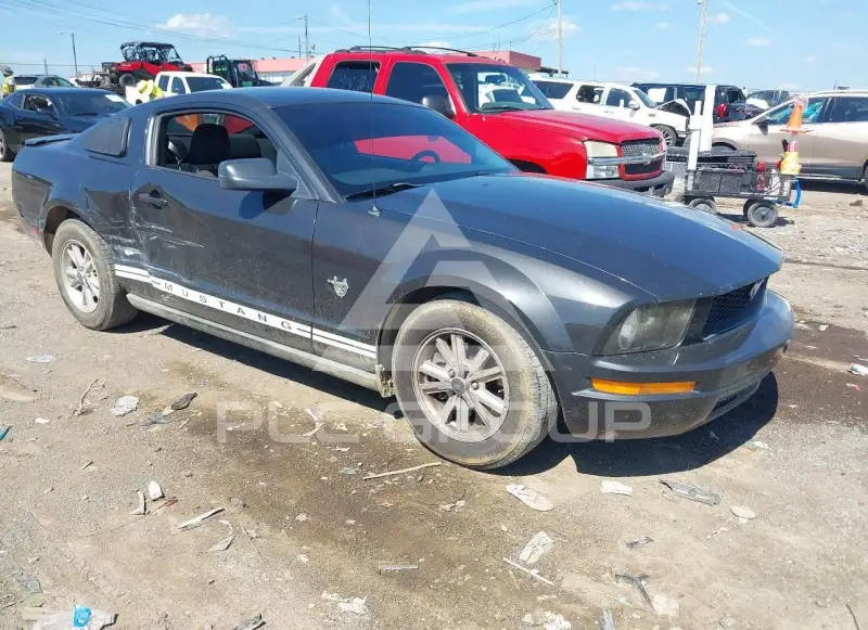 2009 Ford MUSTANG фото