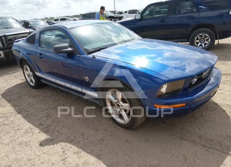 2009 Ford MUSTANG фото