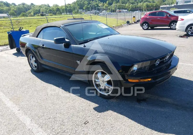 2009 Ford MUSTANG фото