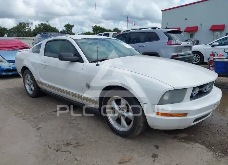 2009 Ford MUSTANG фото