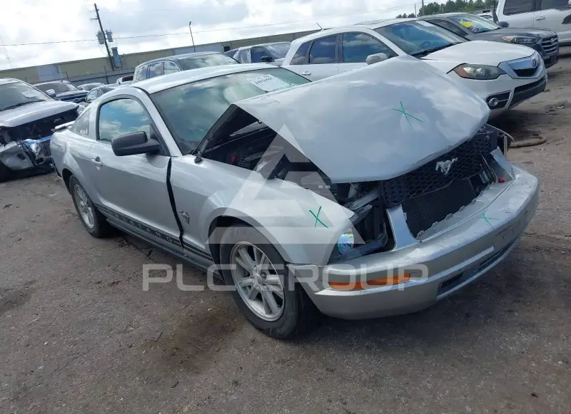 2009 Ford MUSTANG photo