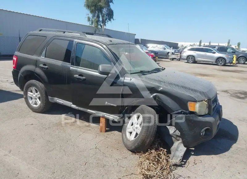 2009 Ford ESCAPE photo