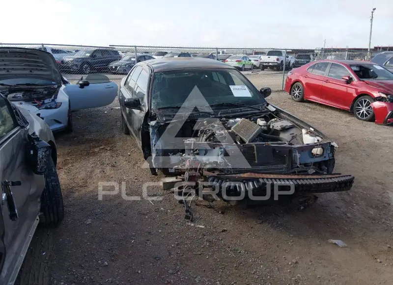 2009 Ford CROWN photo