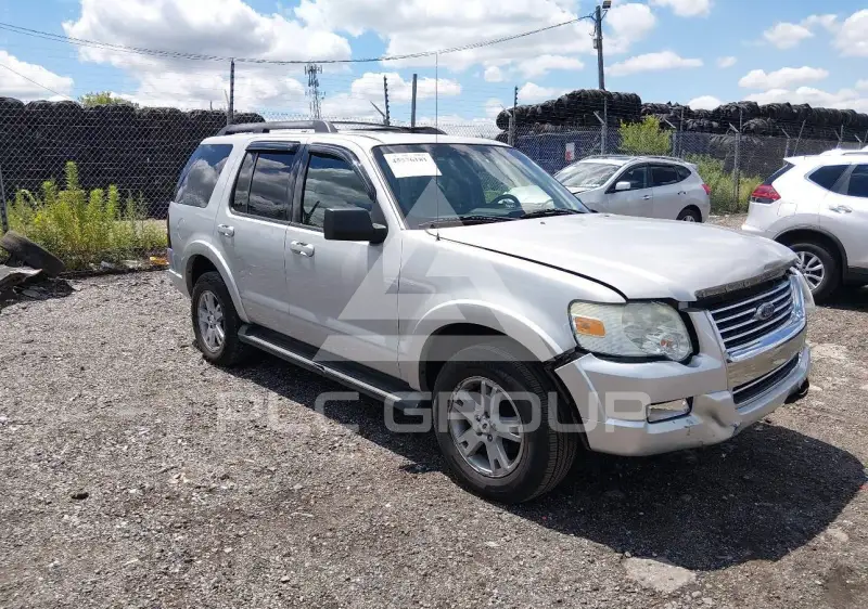 2009 Ford EXPLORER photo