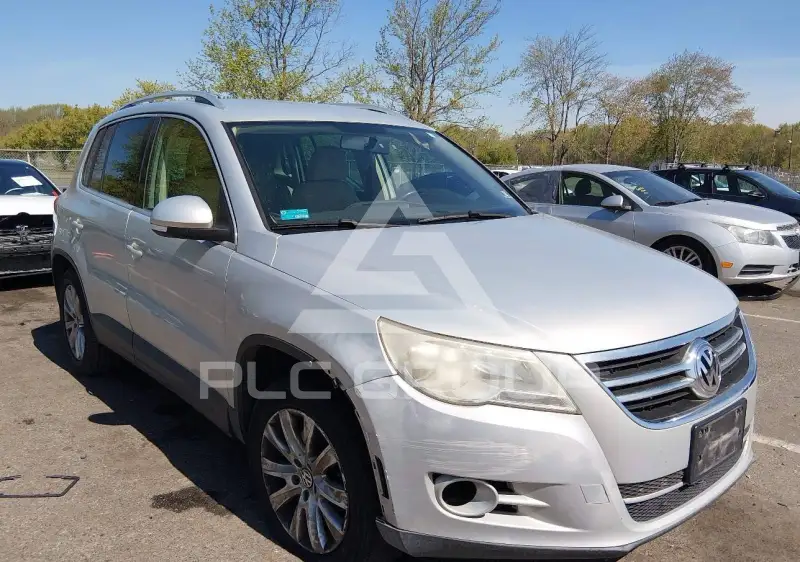 2009 Volkswagen Tiguan фото
