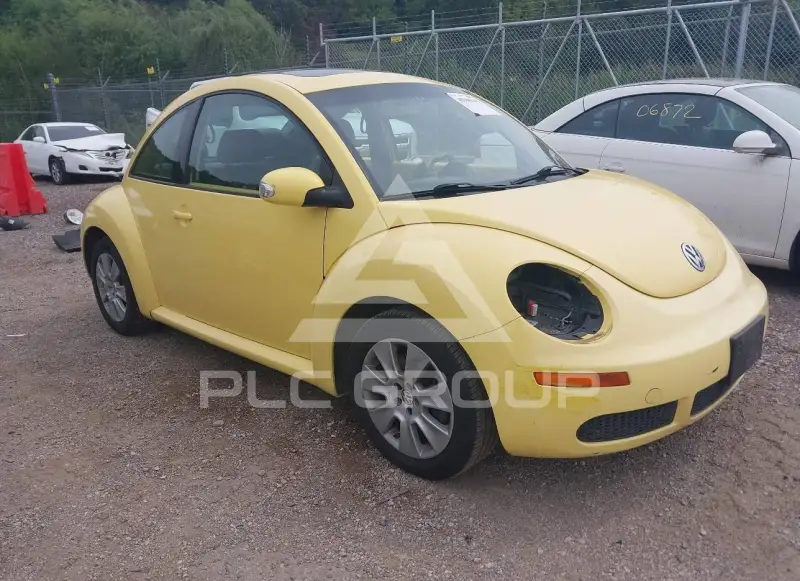 2009 Volkswagen BEETLE photo