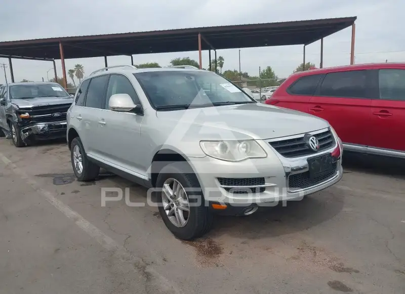 2009 Volkswagen Touareg photo
