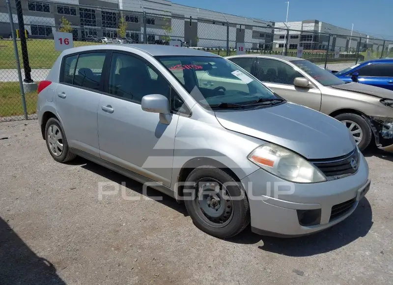 2010 Nissan VERSA фото