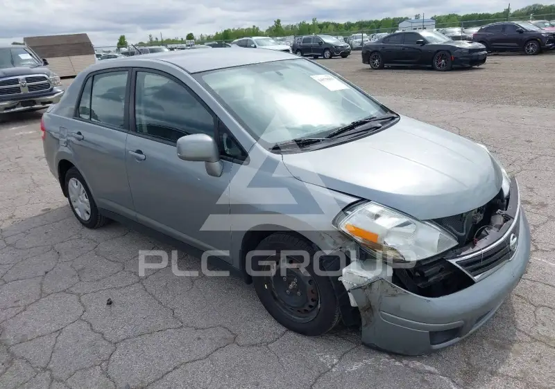 2010 Nissan VERSA photo